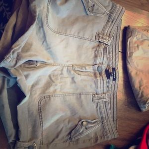 Torrid olive green Shorts size 16